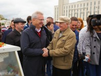 Иван Белозерцев доволен настроением людей, пришедших на ярмарку в Пензе