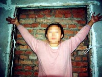 Дом пыток под Пензой. Шестилетнюю падчерицу избивали, истязали веревками, электропроводом, лишали еды