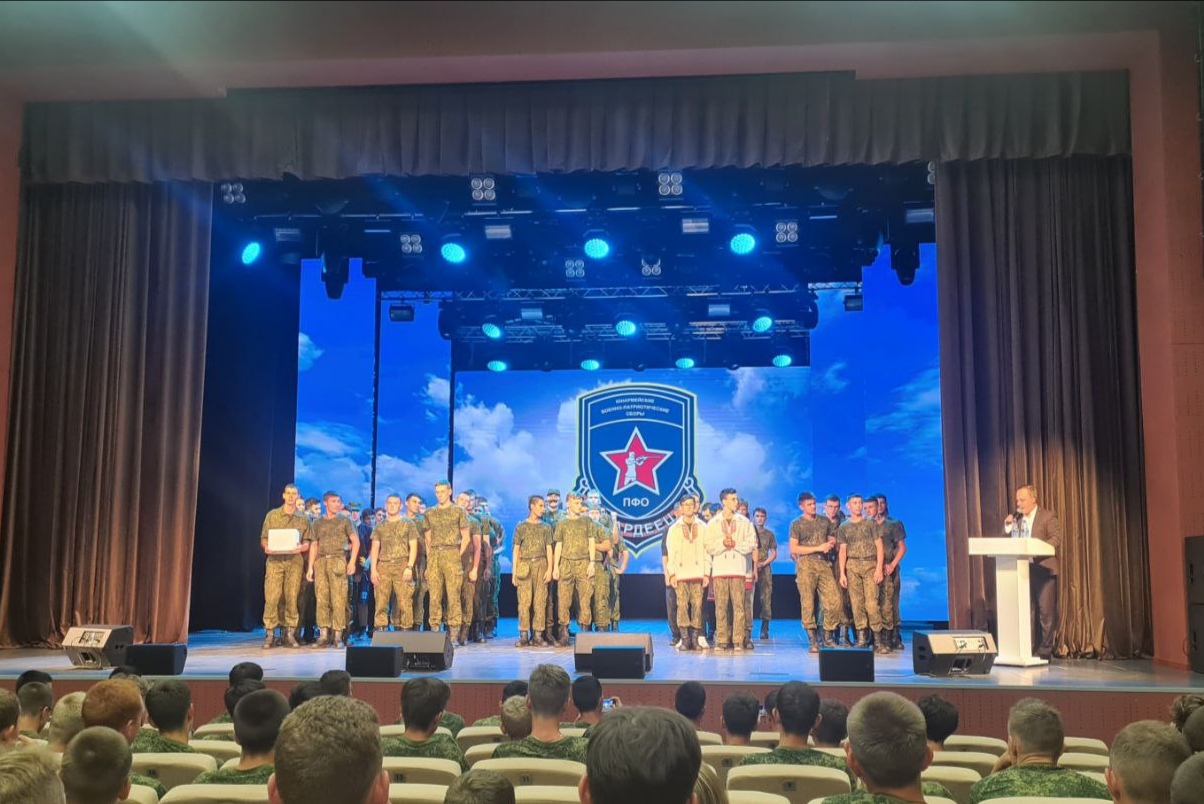 Участники юнармейских военно-патриотических сборов ПФО «Гвардеец-2022» сыграли в КВН