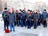 В Пензе у Вечного огня почтили память защитников Отечества. Событие в фото и видео