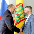 По документам в качестве возможного бенефициара схемы с ТРК «Наш дом» на аукционе с землей всплывает имя депутата Шаронова