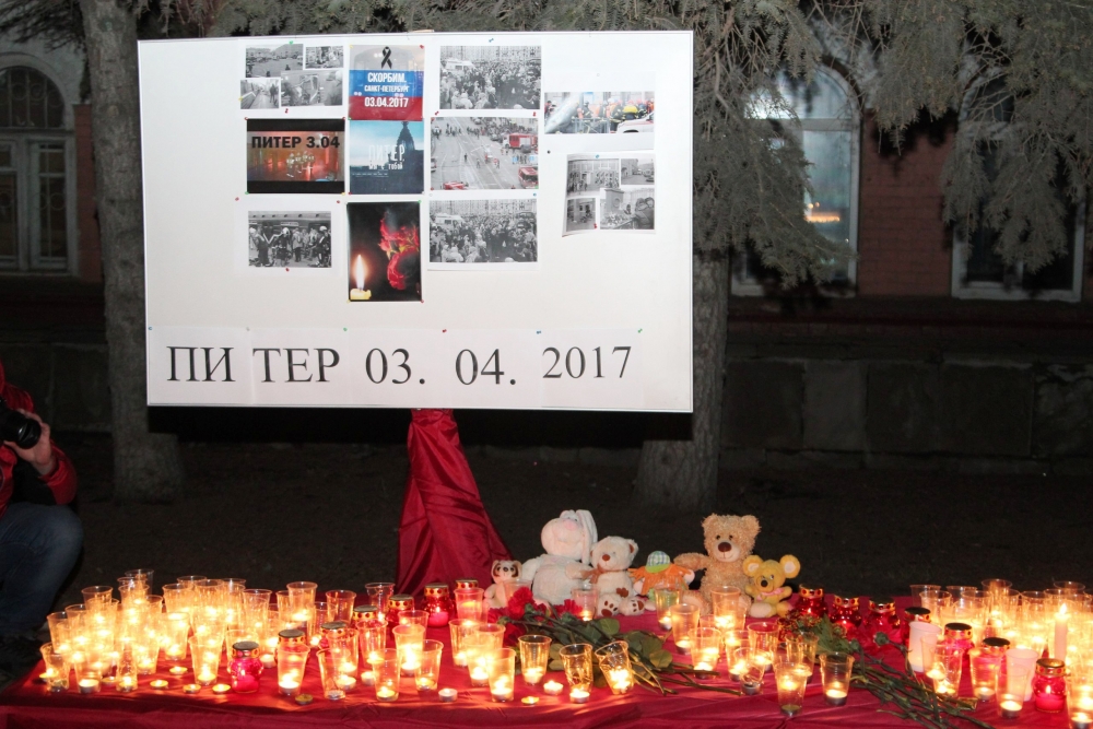 Свеча памяти жертв теракта