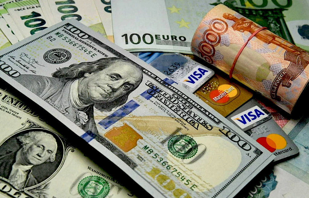 Доллары в рубли. Доллар и евро. Доллар евро рубль. Доллар (валюта). Ел рубли в доллары