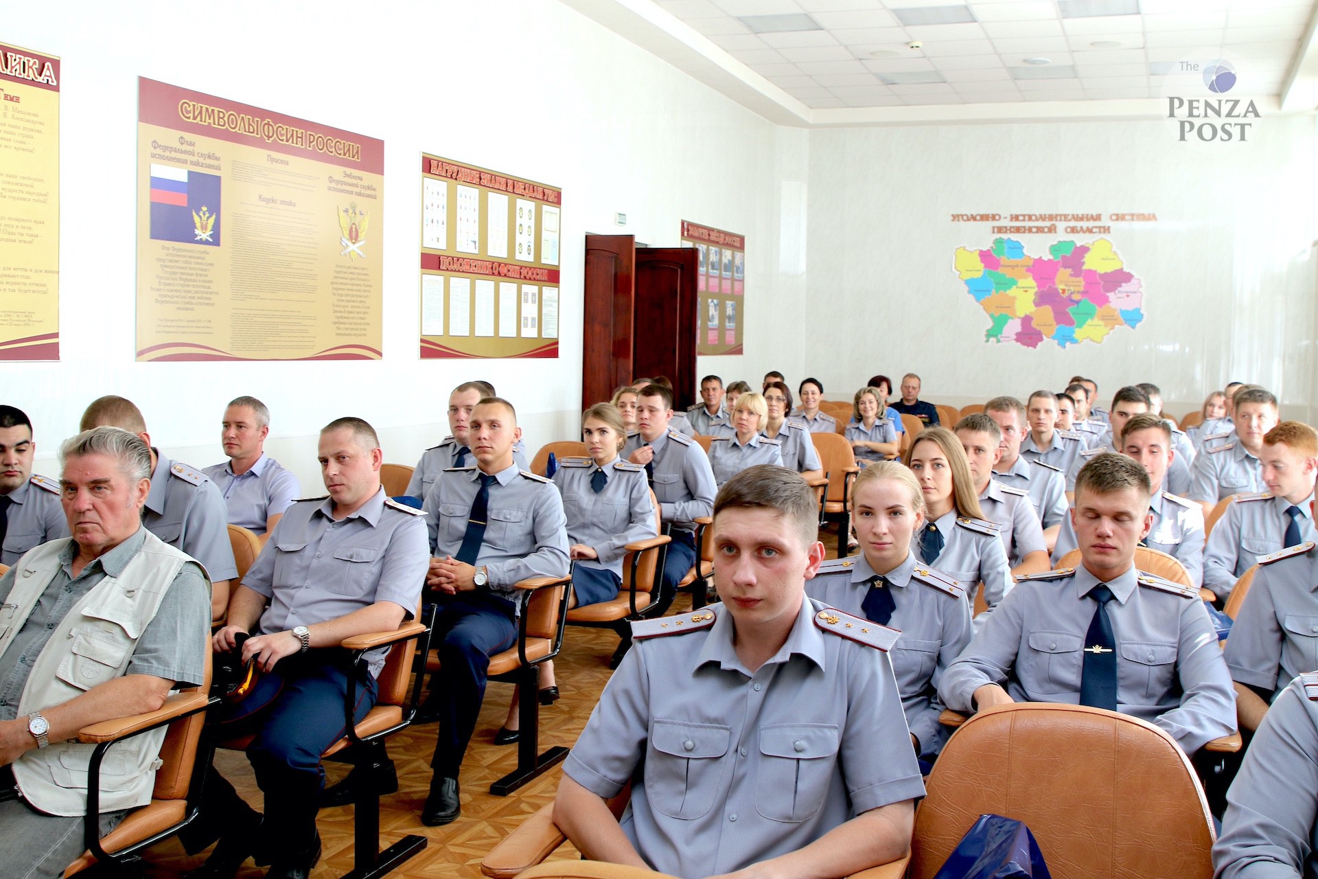 Начальник пензенского УФСИН Игорь Киреев поздравил выпускников вузов с поступлением на службу в Пензу - событие в 37 фото