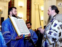 Митрополит Серафим совершил вечерню с акафистом Казанской-Пензенской иконе Богородицы в Спасском соборе