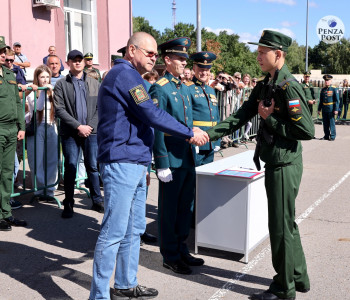Клятва, которая определяет судьбу: более 300 новобранцев приняли присягу в Пензе