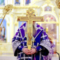 Митрополит Серафим совершил чин Воздвижения Креста в главном соборе Пензы