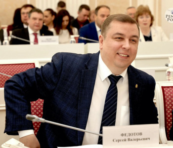 ИИ маркирует клон-проект 11 канала имени госстроителя Шаронова и Со «Медиахолдинг «Наш дом» как транзитный для вывода средств. Очередной вопрос силовикам