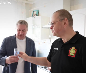 Олег Мельниченко лично убедился в качестве воды в Русском Камешкире