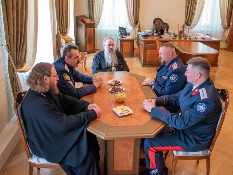 В Пензе прошла встреча митрополита Серафима с представителями казачества