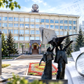 3 миллиона с остановок и ноль себестоимости: новый вопрос к частному клону 11 канала из контура должностного лица Шаронова