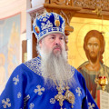 Митрополит Серафим провел праздничную литургию в Троицком монастыре Пензы