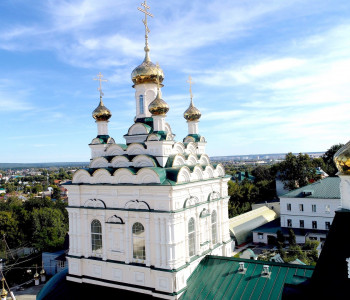 Троицкий женский монастырь в Пензе — место, где красота начинается не с цветов и белых стен, а с ежедневного труда