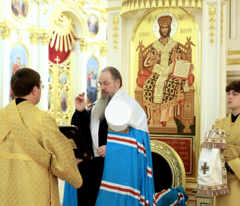 Митрополит Серафим совершил всенощное бдение в Спасском кафедральном соборе Пензы
